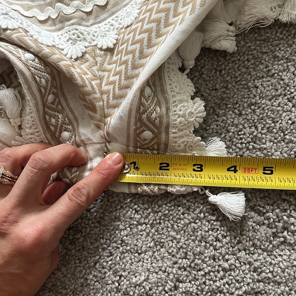 Dodo bar or white and cream moav tassel shorts - Picture 7 of 7